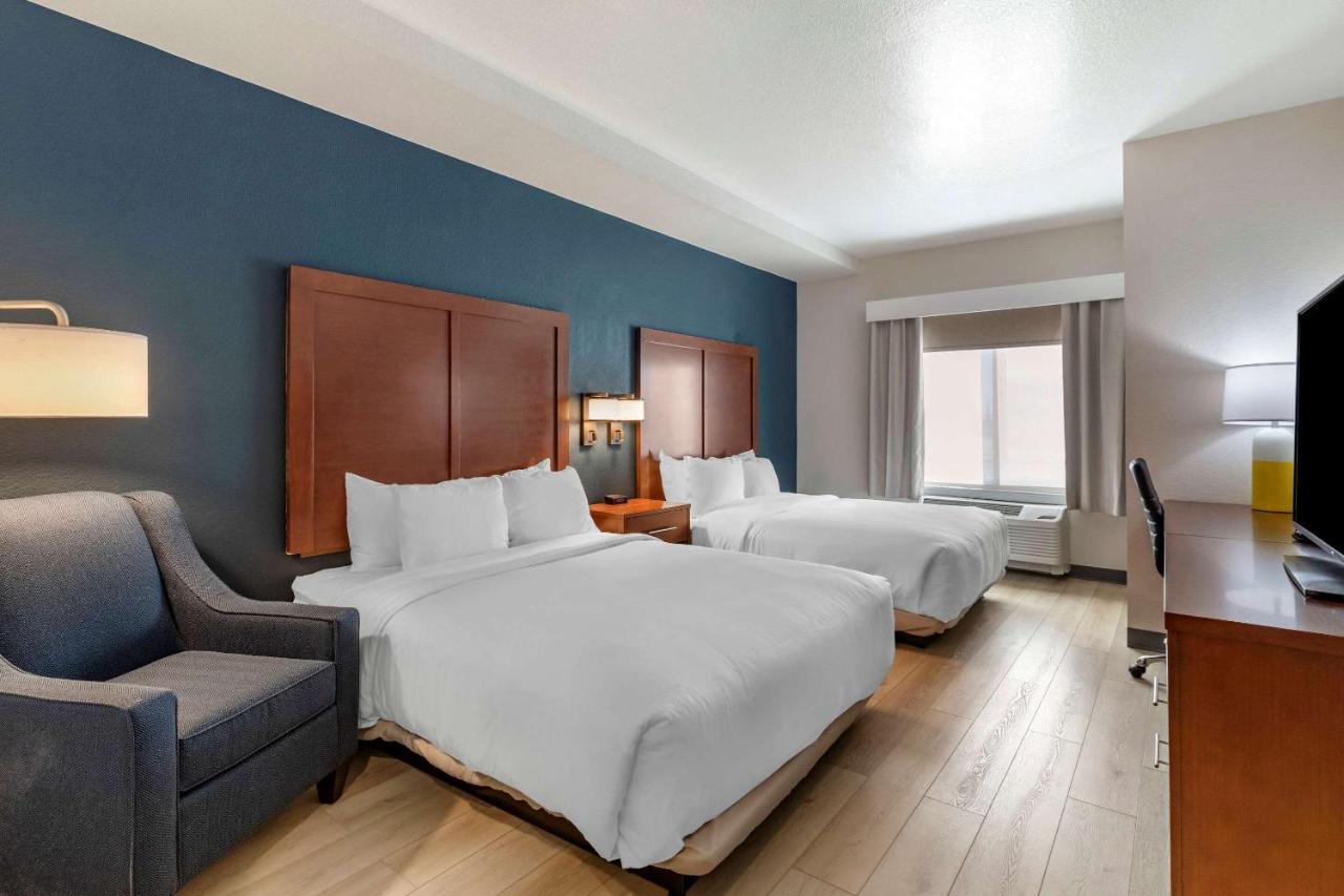 Comfort Inn & Suites Bennett Strasburg Extérieur photo