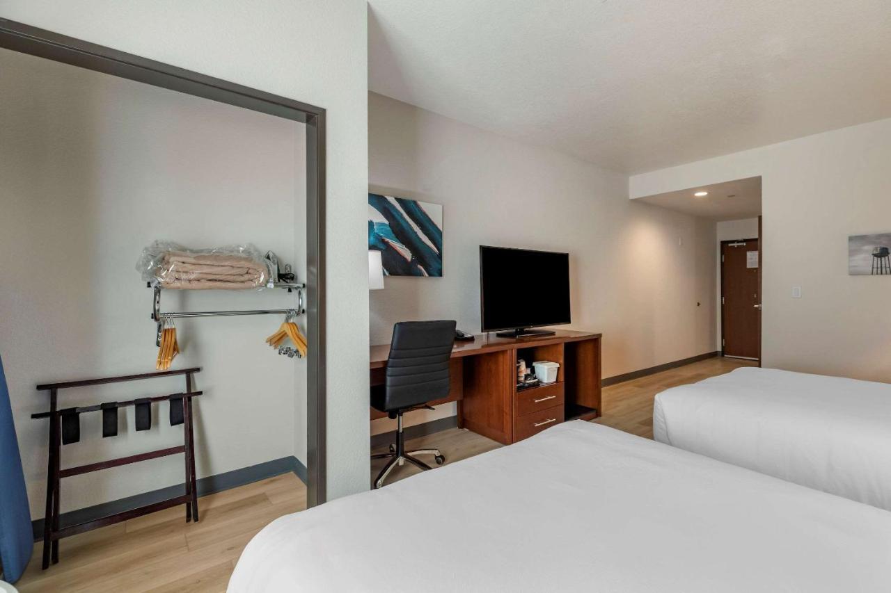 Comfort Inn & Suites Bennett Strasburg Extérieur photo